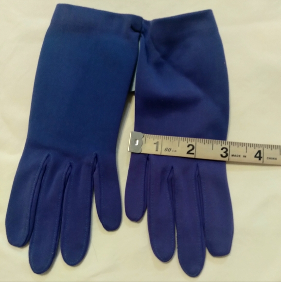 Vintage NOS Van Raalte Gloves - Picture 4 of 7